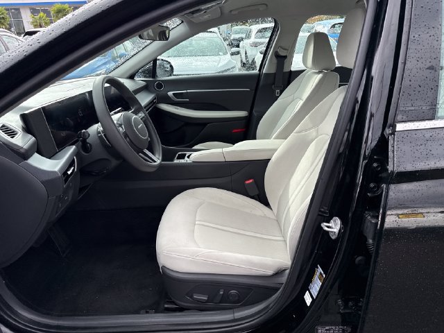 Used 2025 Hyundai Sonata SEL FWD image 15