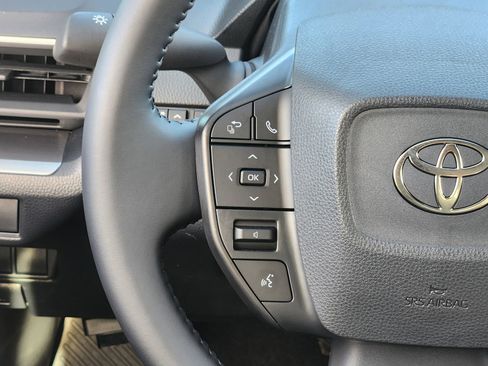 Used 2026 Toyota Prius LE image 31