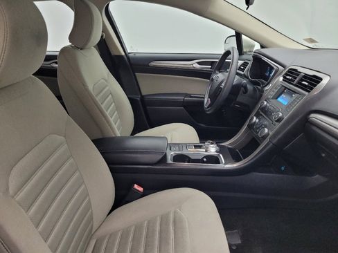 Used 2018 Ford Fusion S image 21