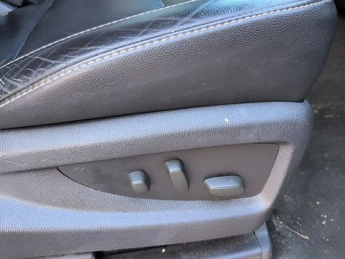 Used 2014 GMC Sierra 1500 SLT w/ SLT Preferred Package image 35