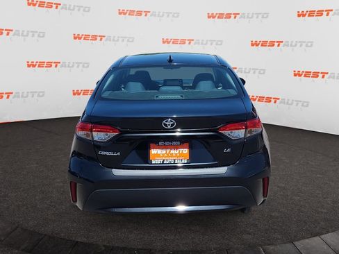Used 2020 Toyota Corolla LE w/ Carpet Mat Package (TMS) FWD image 4