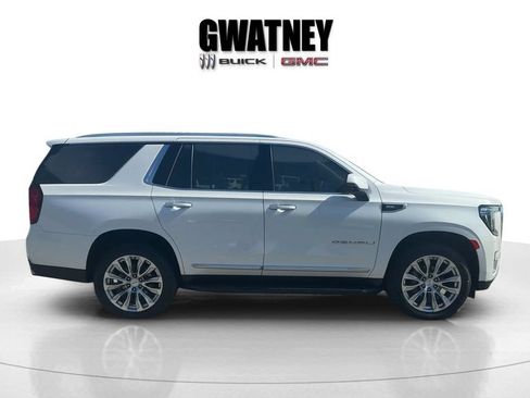 Used 2024 GMC Yukon Denali w/ LPO, Floor Liner Package AWD/4WD image 2