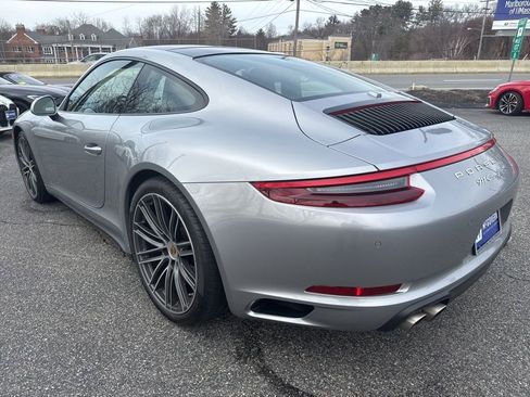 Used 2019 Porsche 911 Carrera 4S image 2