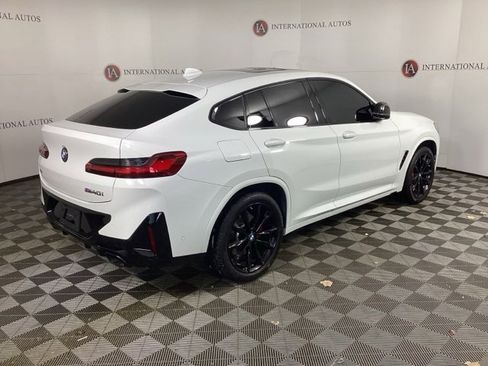 Used 2024 BMW X4 M40i w/ Premium Package image 5
