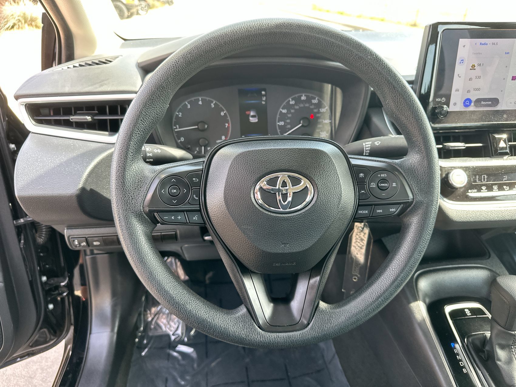 Used 2024 Toyota Corolla LE FWD image 14