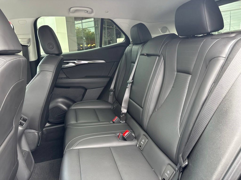 Used 2024 Buick Envision Preferred AWD/4WD image 15