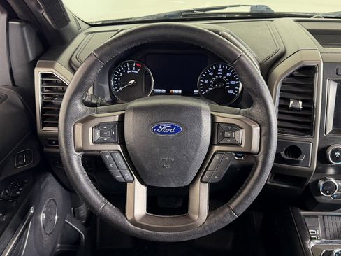 Used 2019 Ford Expedition XLT w/ Equipment Group 202A image 11