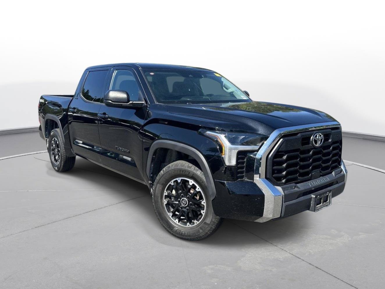 Used 2022 Toyota Tundra SR5 w/ TRD Off-Road Package RWD image 4