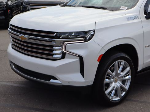 Used 2024 Chevrolet Tahoe High Country w/ Advanced Technology Package AWD/4WD image 6