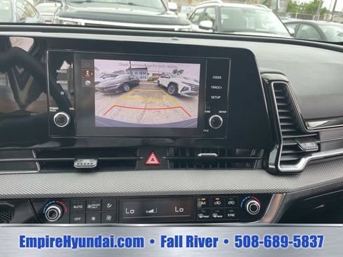Used 2024 Kia Sportage LX AWD/4WD image 22