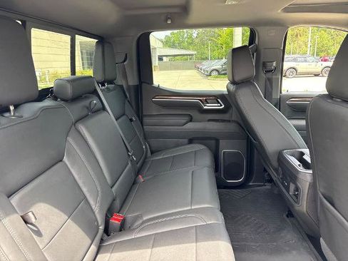 Used 2025 Chevrolet Silverado 1500 RST AWD/4WD image 30