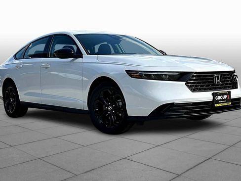 New 2025 Honda Accord SE image 2