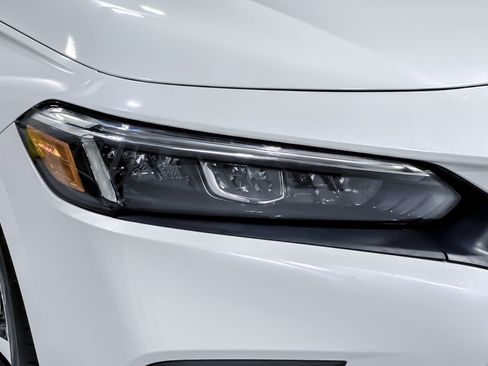 Used 2023 Honda Civic EX image 12