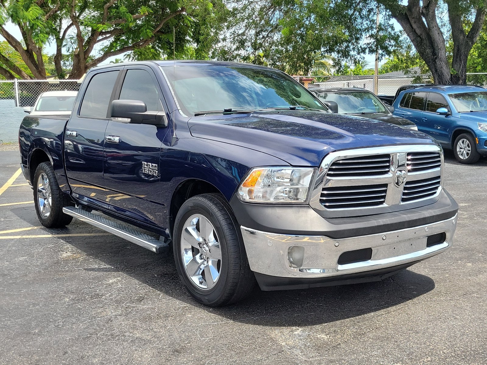 Used 2015 RAM 1500 Big Horn RWD image 3