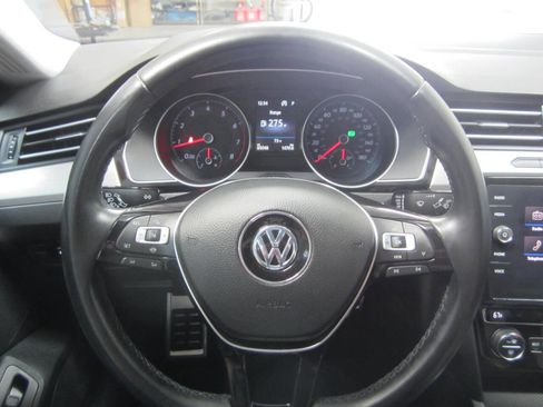 Used 2020 Volkswagen Arteon SE image 31