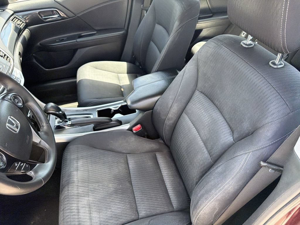 Used 2015 Honda Accord Sport image 18