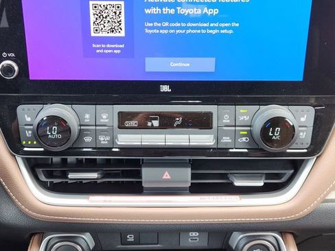 New 2026 Toyota Grand Highlander Platinum image 18