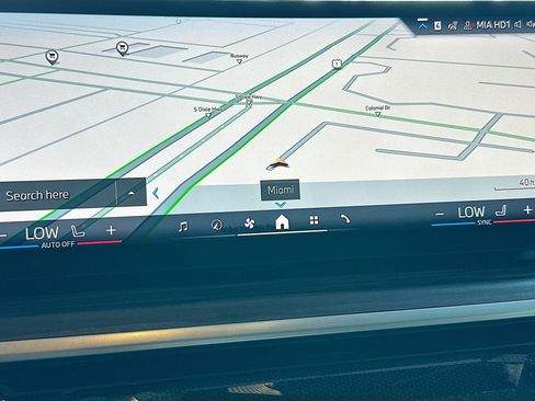 Certified 2024 BMW X5 xDrive40i w/ Parking Assistance Package image 11