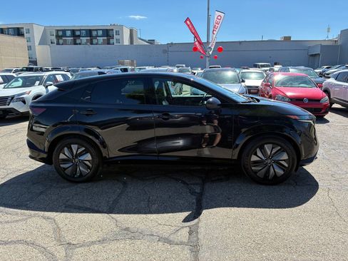 Used 2025 Nissan Ariya AWD image 2