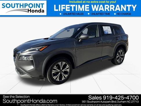 Used 2022 Nissan Rogue SV image 3