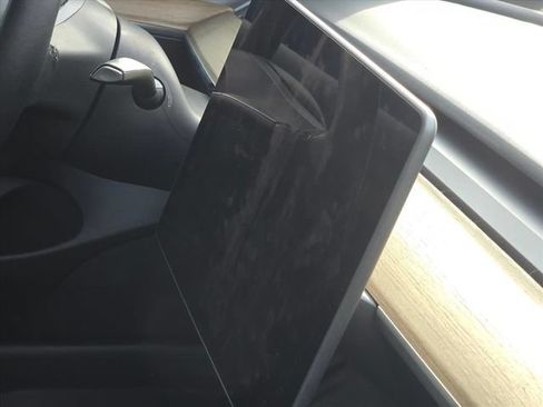 Used 2023 Tesla Model 3 Standard Range RWD image 26