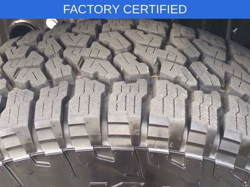 Certified 2025 Jeep Gladiator Rubicon w/ Convenience Group image 11