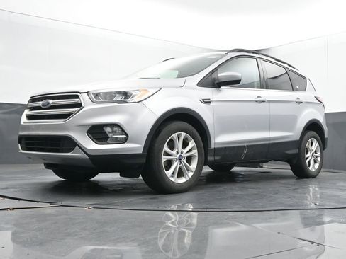 Used 2018 Ford Escape SEL image 25