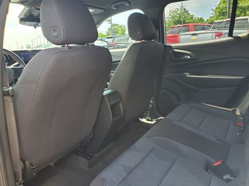 Used 2024 Chevrolet Trax RS w/ Driver Confidence Package FWD image 12