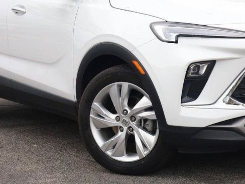 Used 2025 Buick Encore GX Preferred FWD image 3