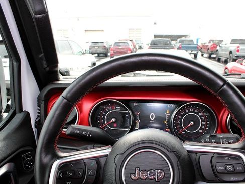 Used 2022 Jeep Wrangler Unlimited Rubicon w/ LED Lighting Group image 36