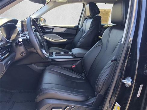 Certified 2025 Acura MDX w/ Technology Package FWD image 17