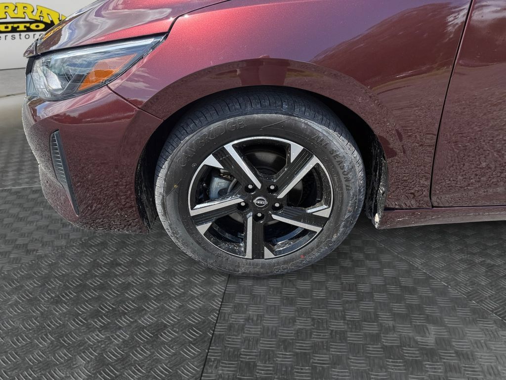 Used 2025 Nissan Sentra SV FWD image 14