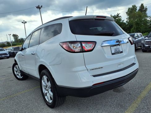 Used 2017 Chevrolet Traverse LT w/ Style and Technology Package FWD image 29