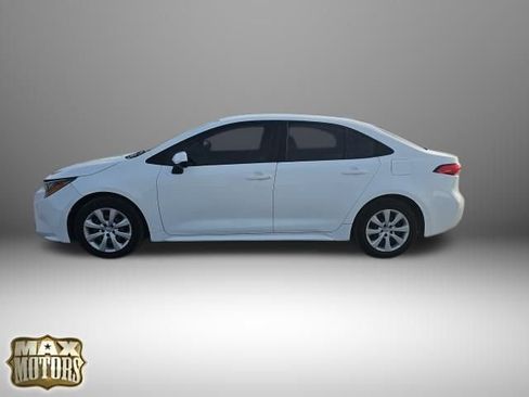 Used 2021 Toyota Corolla LE image 5