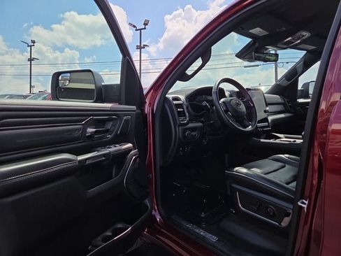 Used 2024 RAM 1500 Limited AWD/4WD image 7