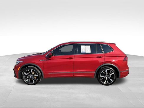 Used 2024 Volkswagen Tiguan SEL R-Line AWD/4WD image 4
