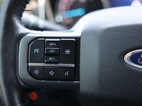 Certified 2022 Ford F150 XLT w/ Equipment Group 302A High image 22