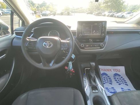 Used 2020 Toyota Corolla LE FWD image 15