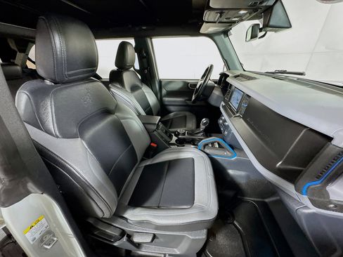 Used 2022 Ford Bronco Black Diamond AWD/4WD image 27