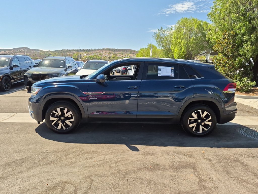 Used 2022 Volkswagen Atlas Cross Sport SE AWD/4WD image 5