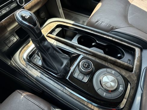 Used 2021 INFINITI QX80 Premium Select RWD image 22