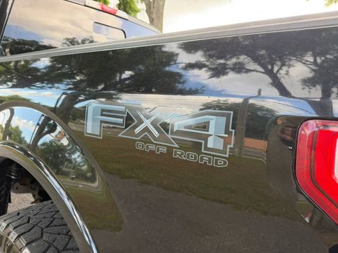 Used 2019 Ford F150 Lariat w/ Trailer Tow Package AWD/4WD image 34