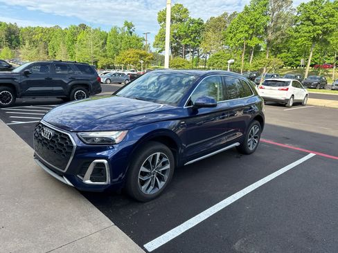 Used 2023 Audi Q5 2.0T Premium w/ Convenience Package AWD/4WD image 5