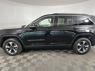 Used 2023 Jeep Grand Cherokee 4WD 4xe video 5