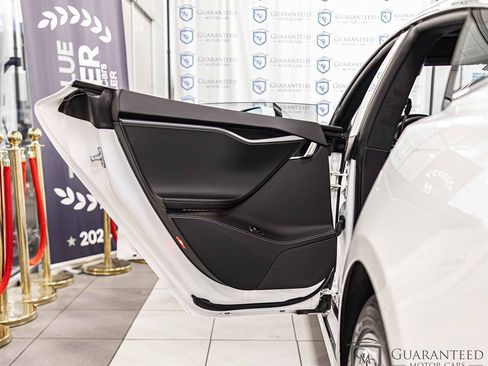 Used 2019 Tesla Model S 100D image 32