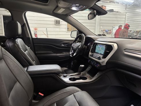 Used 2019 GMC Acadia SLT image 29