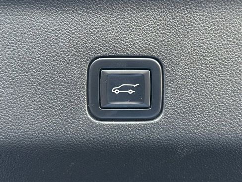 Certified 2023 Chevrolet Tahoe Z71 image 30