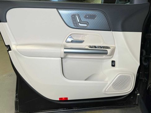 Used 2025 Mercedes-Benz GLA 250 4MATIC image 20