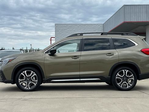 Certified 2024 Subaru Ascent Limited w/ Technology Package image 6