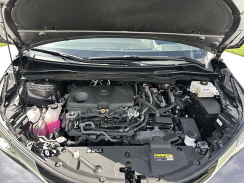 Certified 2023 Toyota Sienna Platinum FWD image 36
